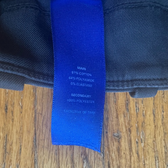 KIT AND ACE - Picture 3 of 7